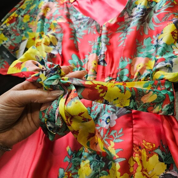 NWT Bisou Bisou Satin Mini Dress Cape Sleeves & Waist Tie Open shoulders sz 4 - Picture 4 of 13